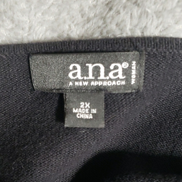 a.n.a . Black Women's Sweater; Open Waterfall Front; Soft & Comfy.  EUC  Size 2X - Picture 14 of 16